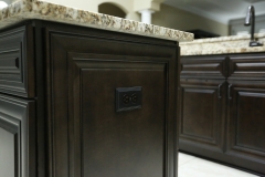 Brown-Kitchen-Plug-close-up-14-001