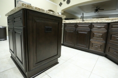 Brown-Kitchen-Plug-close-up-15-001