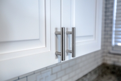 White-handles-close-up-21